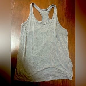 NEVER WORN. Old Navy active tank top